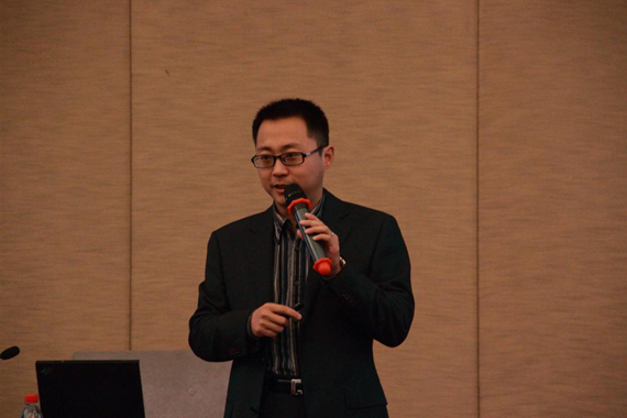 卓越科技董事長兼總裁曹民先生講述中 卓越科技董事長兼總裁曹民先生講述中